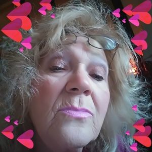 Meet your Posher, Carol